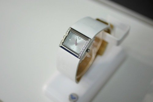 ROXY Hot Lava white (W082BL) | women's watch