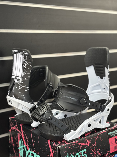 YES x NOW x LOBSTER Airmaster 2025 | snowboard bindings | SkateTech ® | white | NOTE