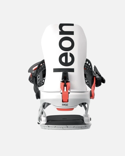 SET 2026: NITRO Alternator + BATALEON Blaster AW FASE ® | snowboard + bindings