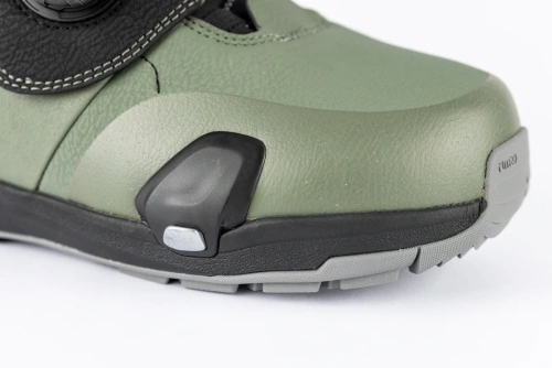 NITRO Step On ® + Venture TLS 2026: wiązania + buty snowboardowe | HEAT Modlable | BOA ® | Introducing the New All-Terrain Convenience Fit | shadow / black & black