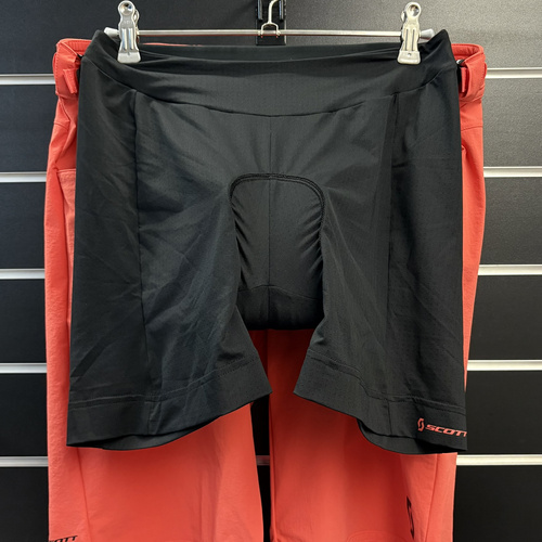 SCOTT Shorts W's Trail Flow w/pad | damskie szorty / spodenki rowerowe | + wewnętrzne spodenki z wkładką | MTB / ENDURO | astro red