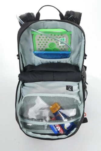 NITRO Slash 25 PRO 2025 | snowboard / splitboard backpack | raven