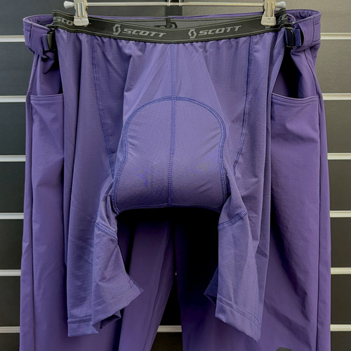 SCOTT Shorts M's Trail Flow w/pad | szorty / spodenki rowerowe | + wewnętrzne spodenki z wkładką | MTB / ENDURO | cyber purple