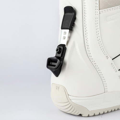 NITRO Cave Step On ® TLS 2026 | women's snowboard boots | HEAT Moldable | BOA ® | The Ultimate Blend of Fit & Convenience | white