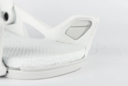 NITRO Step-On ® 2026 | damskie wiązania snowboardowe | The Ultimate Convenient Interface | white